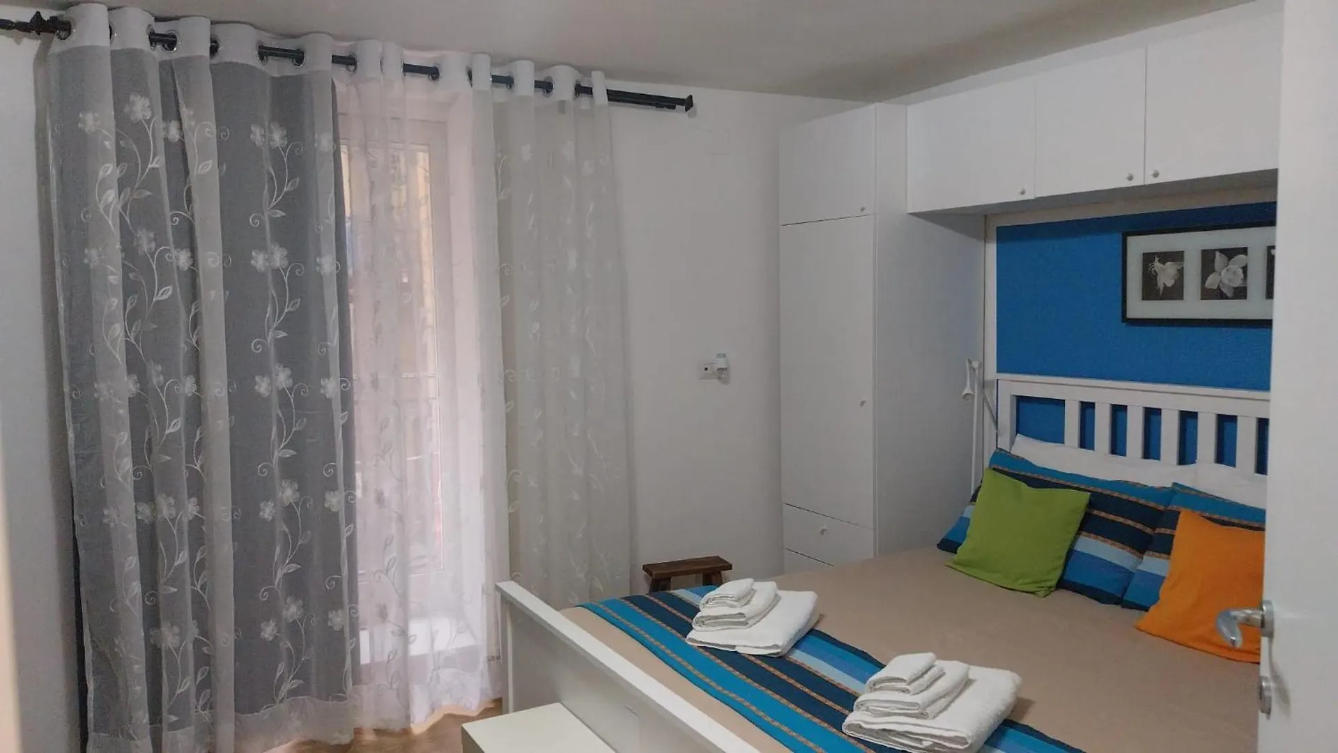 Hotel New Little House Neapel